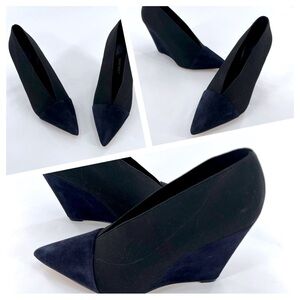 Nine West Valrus Black Navy Point Toe Wedge Pumps Size 7 M